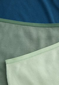 Next 3 PACK - Chilot - green