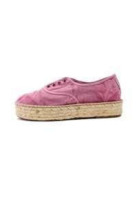Roze platneni espadril s teksturiranom jutenom potplatom, s pet metalnih rupica i niskim profilom.