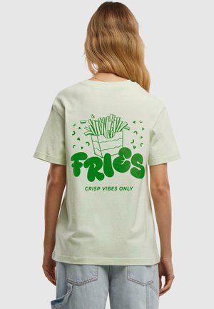 FRIES TEE - Print T-shirt - lightmint