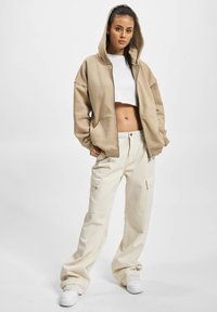DEF HOODY - Lukuga pusa - taupe