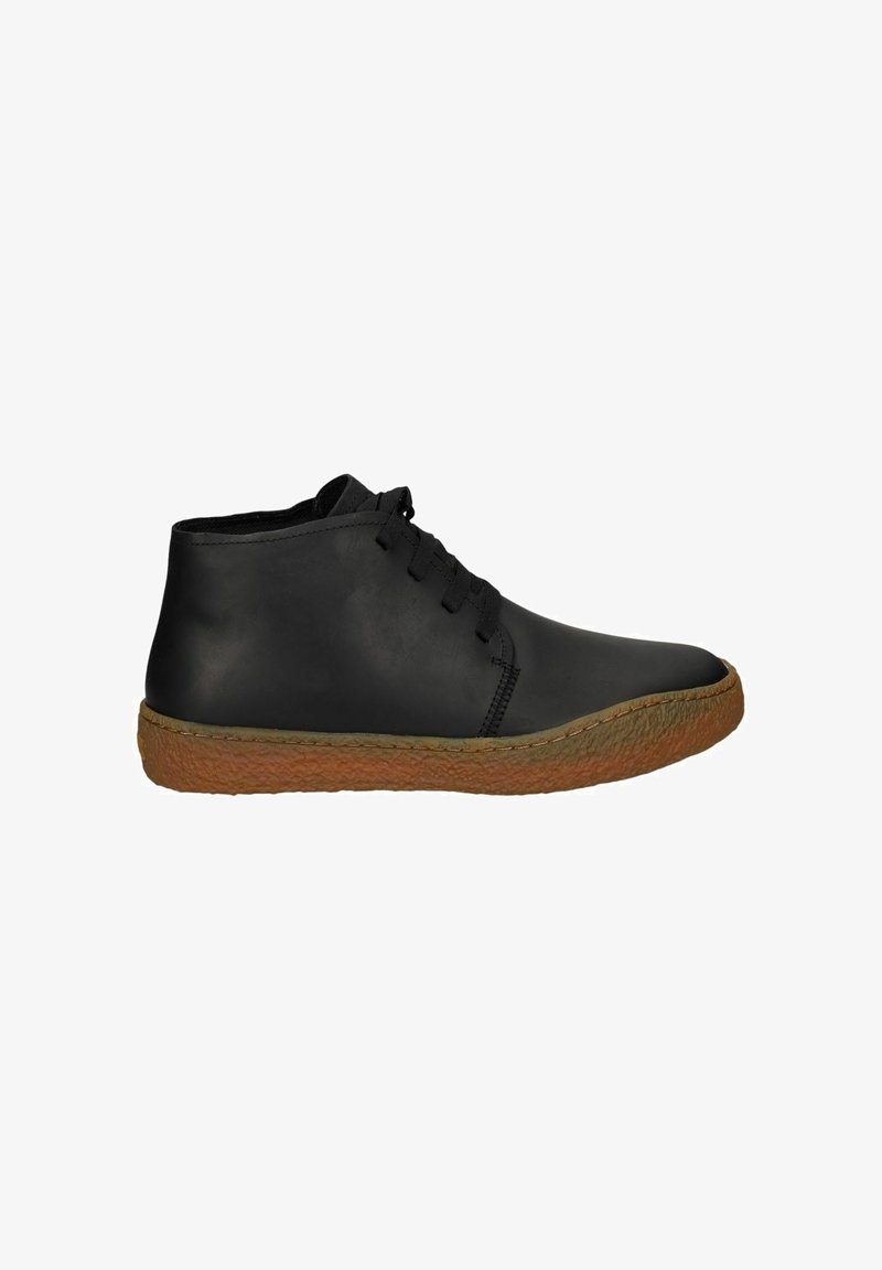 Bottine noire en cuir avec semelle marron texturée et laçage à l’avant, vue de côté sur fond blanc.