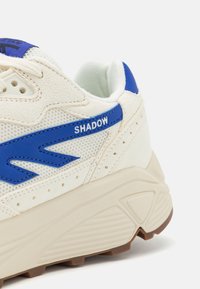 HI-TEC HTS74 SHADOW UNISEX  - Joggesko - gardenia/surf the web/sea storm