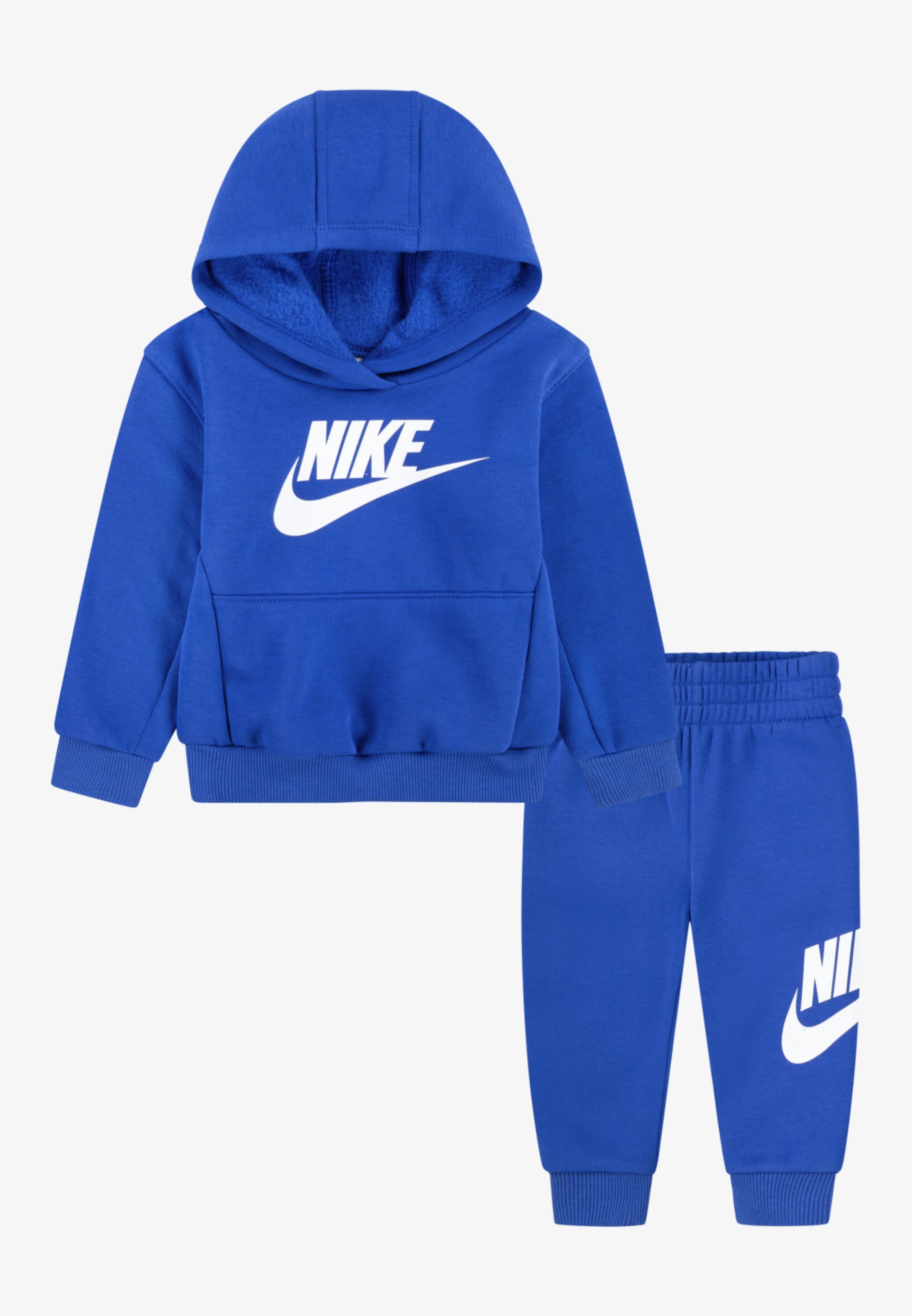 ensemble nike 65 €