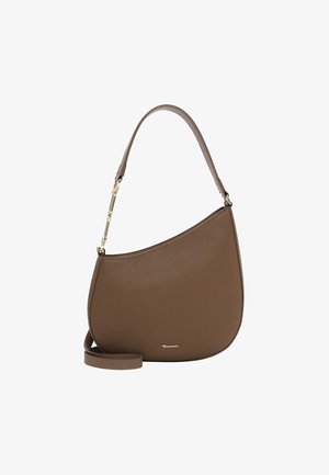 Borsa a spalla in pelle marrone con un design strutturato e curvo, dotata di una tracolla removibile e sottili dettagli in metallo dorato.