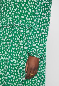 Love Copenhagen Maksimekko - green