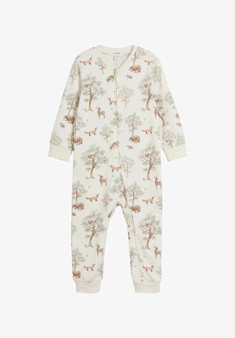 Langærmet babysuitedragt i cremefarve med et naturmotiv af træer og dyr i bløde jordfarver. Lynlås lukning og tætsiddende manchetter.