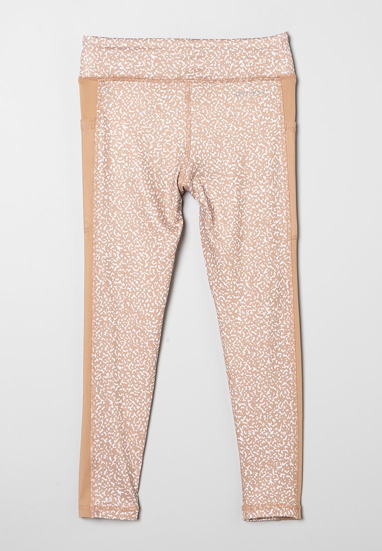 Tan Leggings mit einem weißen abstrakten Muster, elastischem Bund und seitlichen Einsätzen in einfarbigem Tan. Hergestellt aus dehnbarem Stoff.