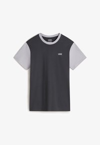 Seleccionado, asphalt evening haze