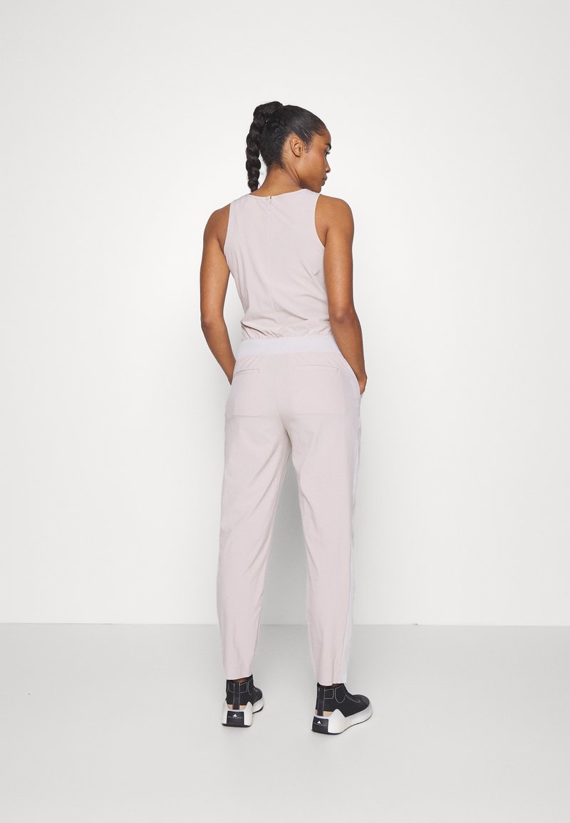 Damen Sportbekleidung | Athleta BROOKLYN Jumpsuit abalone grey/grau - TK55190 Damen Sportbekleidung | Athleta BROOKLYN Jumpsuit abalone grey/grau - TK55190