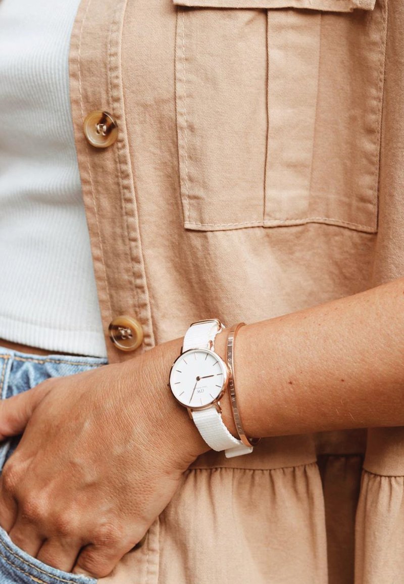 Daniel Wellington PETITE DOVER 28MM - Watch - eggshell white/off 