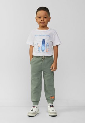 JOG MIT PRINT UND WEITENREGULIERUNG - Tracksuit bottoms - tannengrün