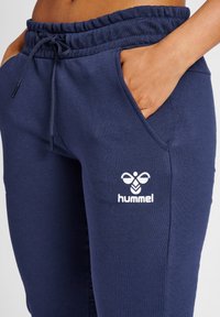 Hummel HMLNONI  - Trainingsbroek - peacoat