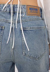 MOSCHINO JEANS Jeansshorts - fantasia blu