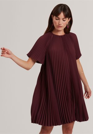Ted Baker BEKLEIDUNG CONVALA - Vapaa-ajan mekko - oxblood s-oxblood