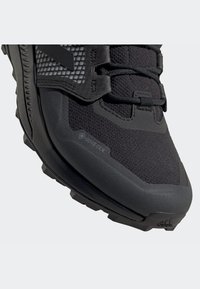 Adidas Terrex TRAILMAKER MID GORE TEX - Løbesko trail - core black/solid grey