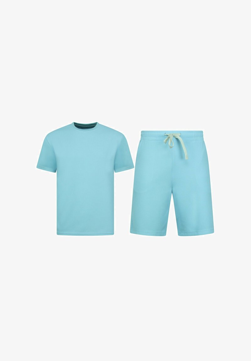 Lichtblauw T-shirt met korte mouwen, voorzien van een gestructureerd patroon en een ronde hals, gecombineerd met bijpassende shorts met een elastische tailleband en trekkoorden.