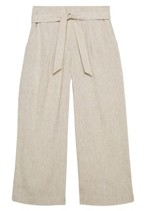 Beige linnen broek met hoge taille en wijde pijpen, voorzien van een bijpassende stoffen riem die in een strik is gebonden rond de taille, en riemlussen aan de tailleband.