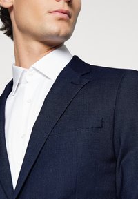 Lindbergh STRUCTURED SUIT SET - Fato - blue