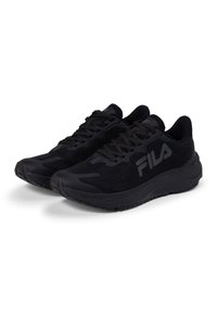 Schwarze Laufschuhe mit Mesh-Obermaterial, Schnürverschluss, dicker Sohle und dezentem Logo an der Seite. Mit strukturierten Mustern und verstärktem Zehenbereich.