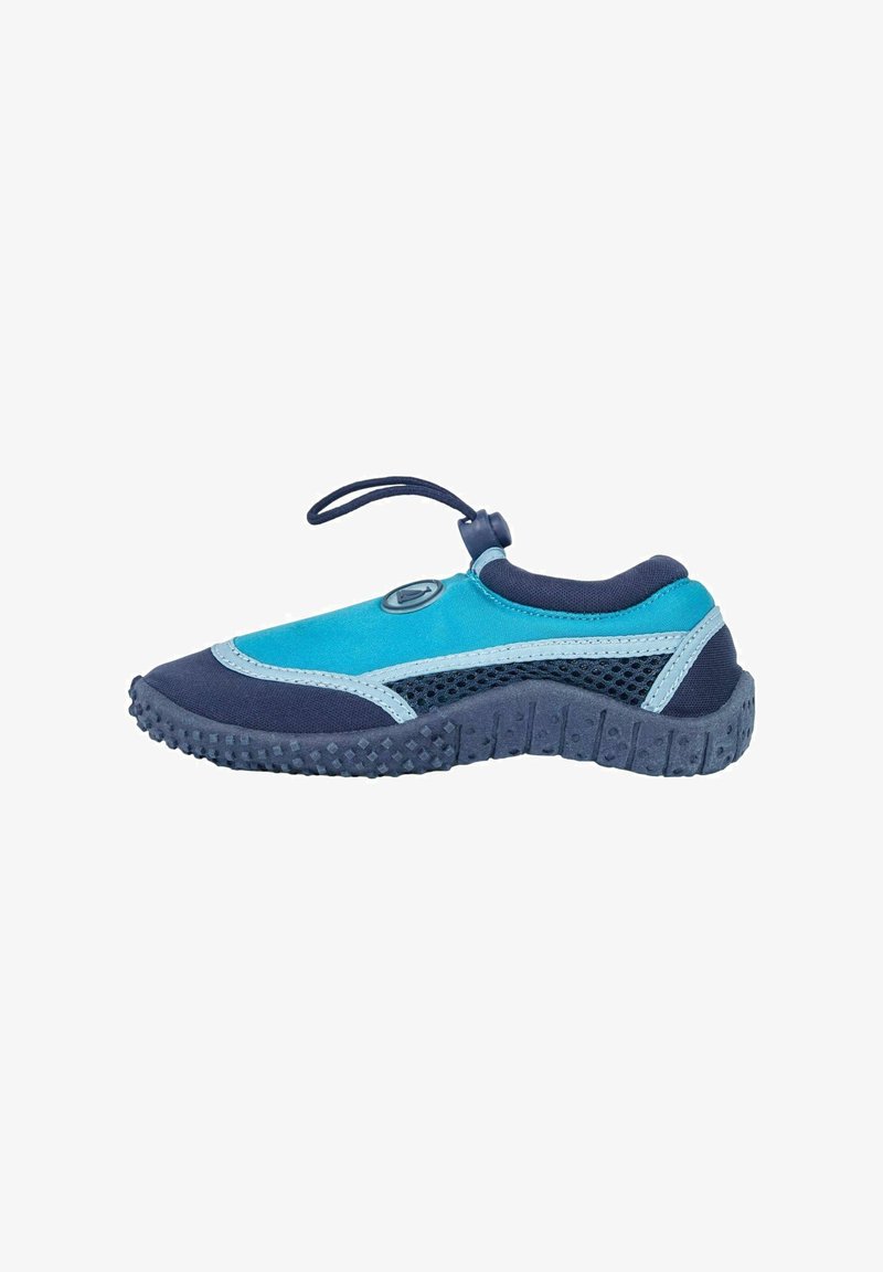Zapatos acuáticos en azul y navy con laterales de malla, suela de goma texturizada, cordón elástico y detalle de logo en el costado.