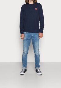 Wrangler Mikina - dark blue