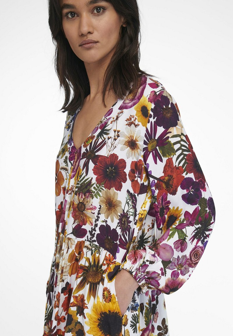 Damen Freizeitkleider | MARGITTES Freizeitkleid weiß multicolor/weiß - DY28042 Damen Freizeitkleider | MARGITTES Freizeitkleid weiß multicolor/weiß - DY28042