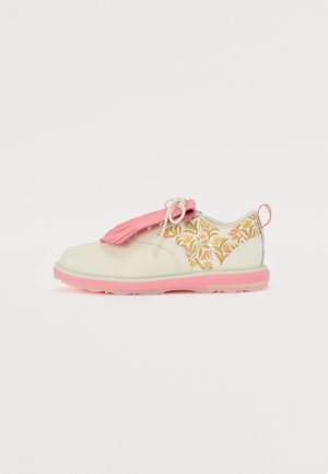 AVANT X DANI DAZEY - Golf shoes - warm white/magic rose/sunny yellow