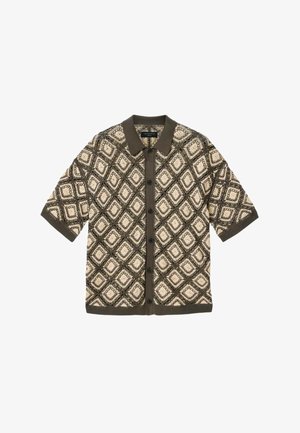 Korte mouwen overhemd met knopen, voorzien van een bruine kraag en manchetten, met een beige en bruin diamant- en geometrisch patroon over het hele kledingstuk.