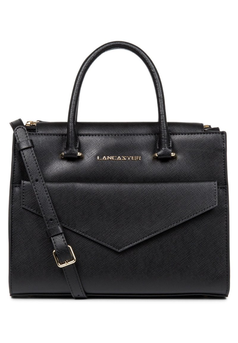 Borsa a tracolla nera in sintetico con un design strutturato, dotata di doppi manici superiori, tracolla regolabile e una tasca frontale con un flap angolare.