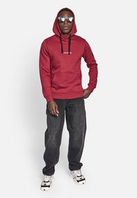 Redefined Rebel ALFRED - Sweatshirt com capuz - sun dried tomato