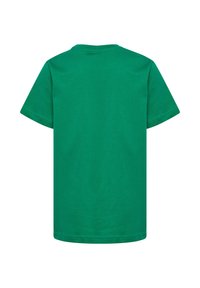 Grön kortärmad T-shirt i bomull. Har rund halsringning och ett enfärgat design utan mönster eller dekorationer.