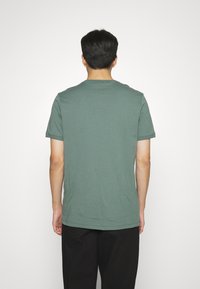 HUGO DIRAGOLINO - Tricou basic - dark green