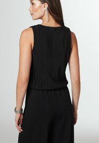 Next TAILORED PLISSÉ - Liivi - black