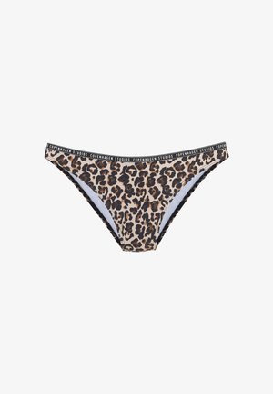 Bañador de fondo de leopardo con cinturilla negra que presenta la marca "Copenhagen Studios". El material es elástico y tiene una textura suave.