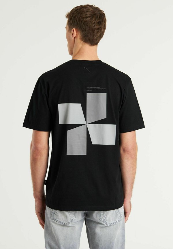 KORE - T-Shirt print