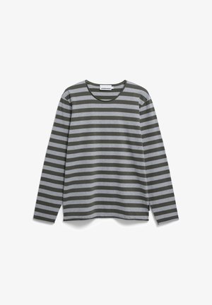 Langarmhemd in dunkelgrün und grauen Streifen. Weiches Baumwollmaterial, runder Ausschnitt, lockerer Schnitt, mit einem Etikett an der Seite.