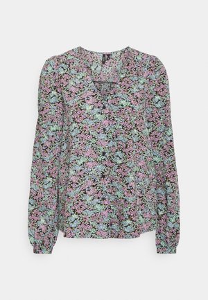 Langærmet bluse med blomster i pastel pink, blå og grøn på sort baggrund, med V-hals og let opsamling ved manchetterne.