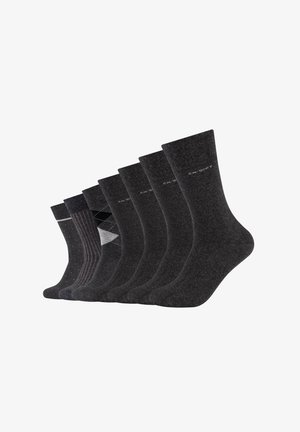 Ensemble de six paires de chaussettes gris foncé avec divers motifs : pois, rayures et designs argyle, avec des poignets renforcés.