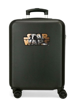 Maleta rígida negra con cuatro ruedas y asa retráctil, con un logotipo de Star Wars que incluye el droide BB-8 dentro del texto.