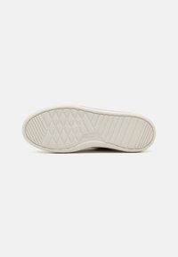 Clarks HOLLYHOCK WALK - Zapatillas - metallic