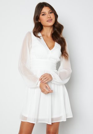 Bubbleroom DAHLIA - Cocktailklänning - white
