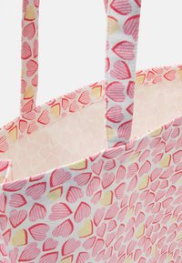 Bonton MINI CABAS BETH UNISEX Sac à main coeur rose/rose clair