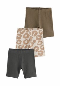 Tre paia di pantaloni corti fin sopra il ginocchio: verde oliva, grigio scuro e crema con stampa leopardo marrone, con texture a coste e vita morbida.