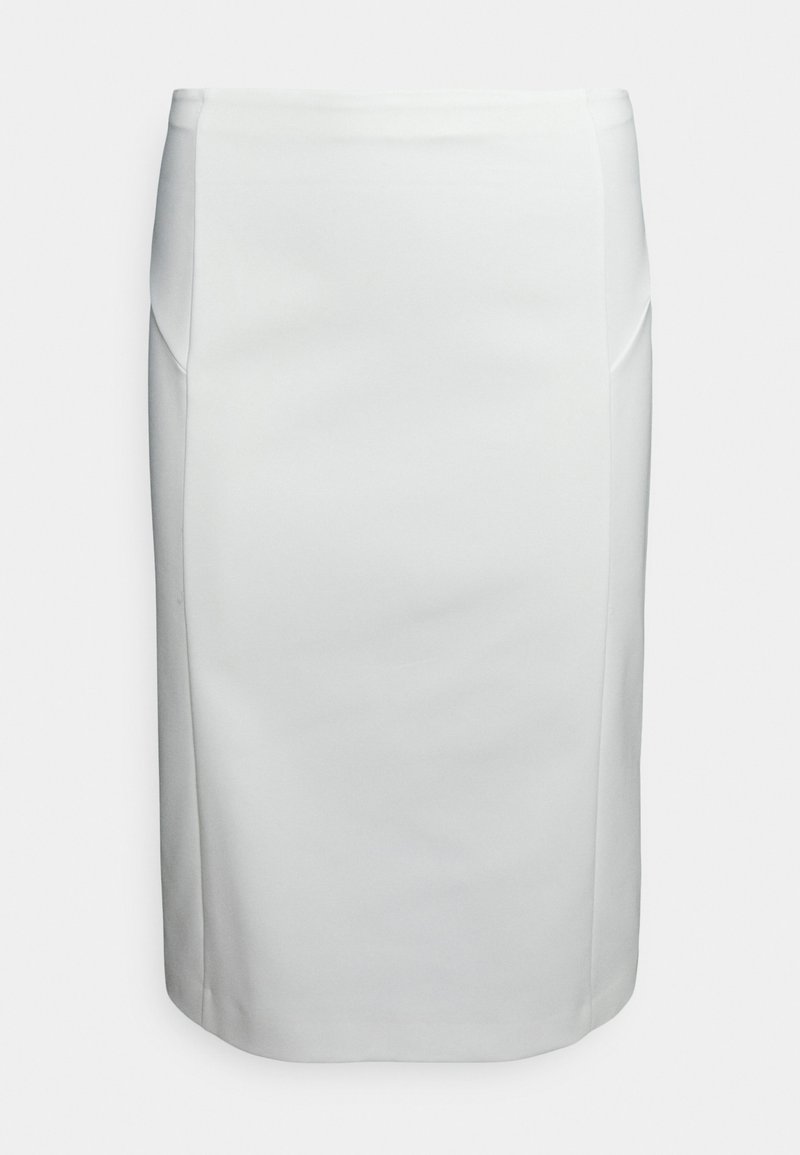 A saia branca em lápis apresenta uma textura suave, um design ajustado, um corte até ao joelho e detalhes discretos nas costuras laterais. Não apresenta bolsos nem fechos visíveis.
