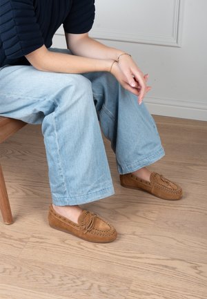 PS POELMAN, POELMAN KIYA DAMES LOAFERS. - Zapatos sin cordones - cognac