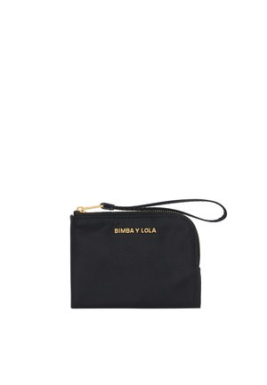 Maks - black