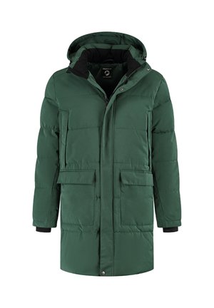 Groene gewatteerde winterjas met capuchon, rits aan de voorkant en drukkers, twee grote klepzakken en twee verticale ritszakken.