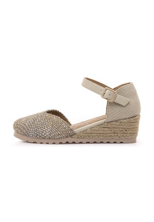 Keil-Espadrille mit einem Obermaterial aus gewebtem braun-silbernem Textil, beige Knöchelriemen und keilförmigem Absatz, der mit Jute bedeckt ist; gummierte Sohle mit strukturierten Details.
