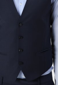 Thumbnail Image 7