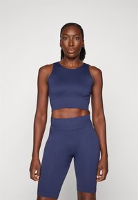 ONLY Play ONPJAIA LIFE SEAM SHORT - Top - maritime blue